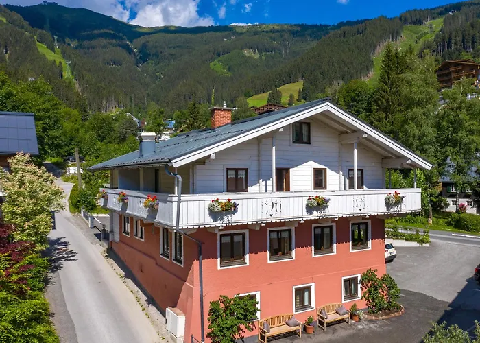 B&B by Zillners Zell am See